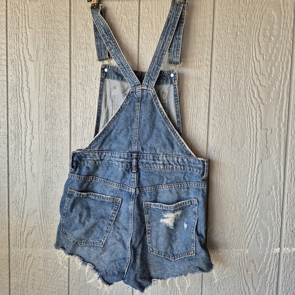 Divided Denim Distressed Overalls Shorts Ripped Stylish  Summer Size 8 - Picture 5 of 9